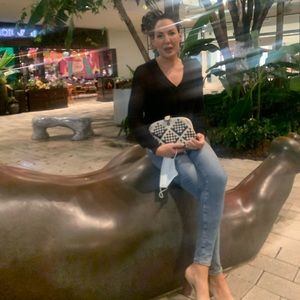 Meet your Posher, Alexandra